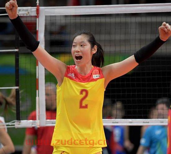 中国女排朱婷这一扣（中国女排朱婷坚持才是我唯一的出路）